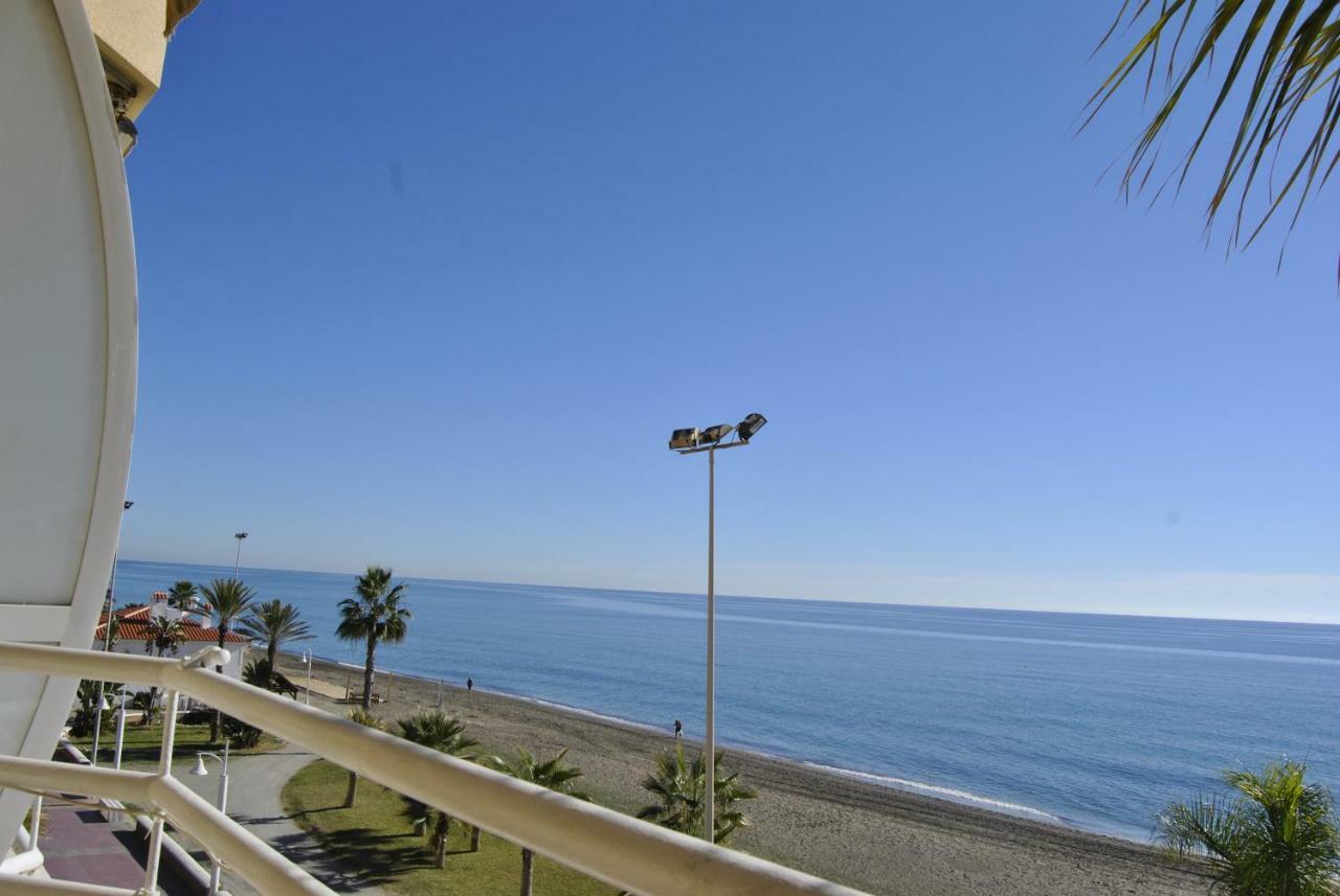 Apartamento Frente Al Mar,Primera Linea Rincón de la Victoria Εξωτερικό φωτογραφία