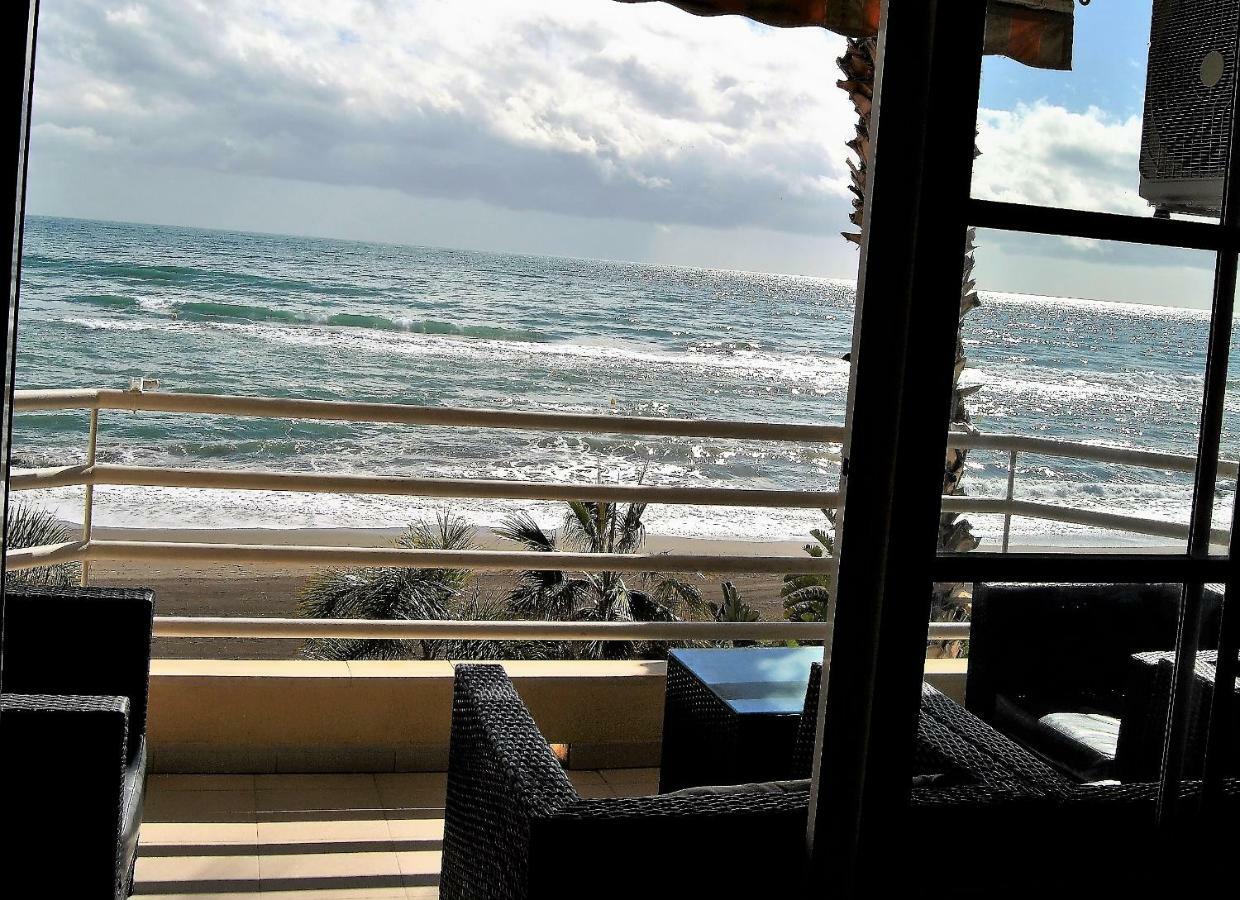 Apartamento Frente Al Mar,Primera Linea Rincón de la Victoria Εξωτερικό φωτογραφία