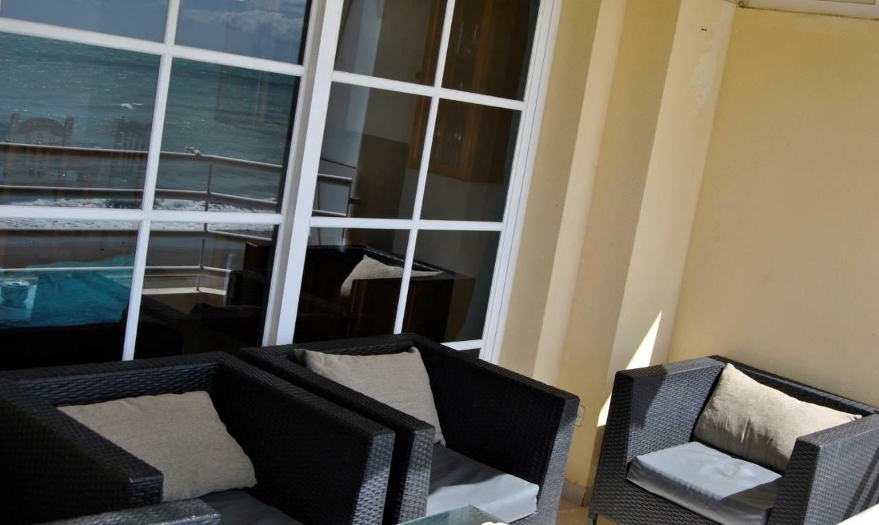 Apartamento Frente Al Mar,Primera Linea Rincón de la Victoria Εξωτερικό φωτογραφία
